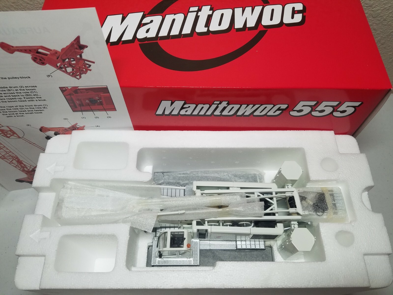 Manitowoc 555 Boom Crawler Crane – White – CCM 1:50 Scale Diecast Model New