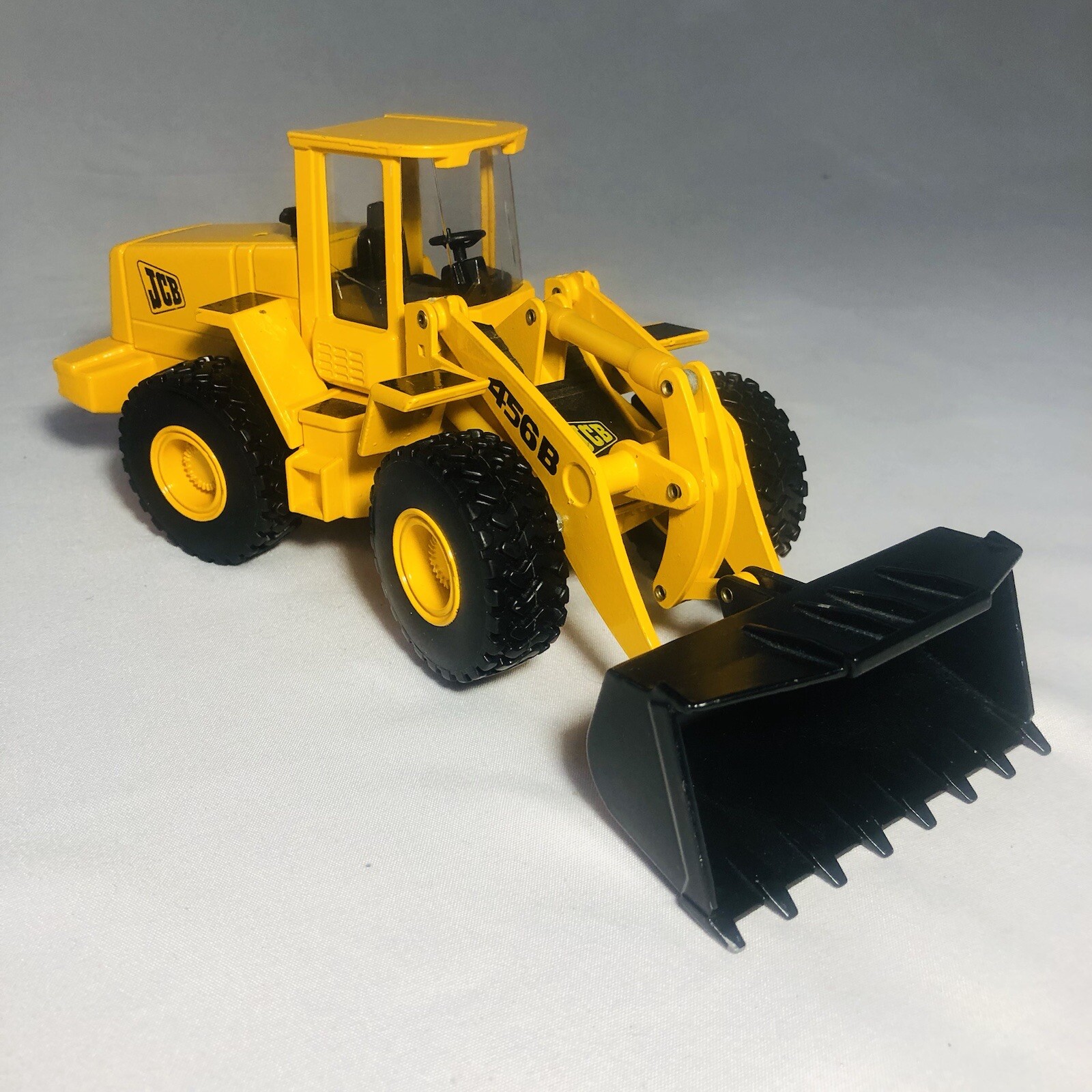 Joal Diecast JCB 456B ZX 456 B 1:35 Scale Metal Model Tractor Loader Yellow