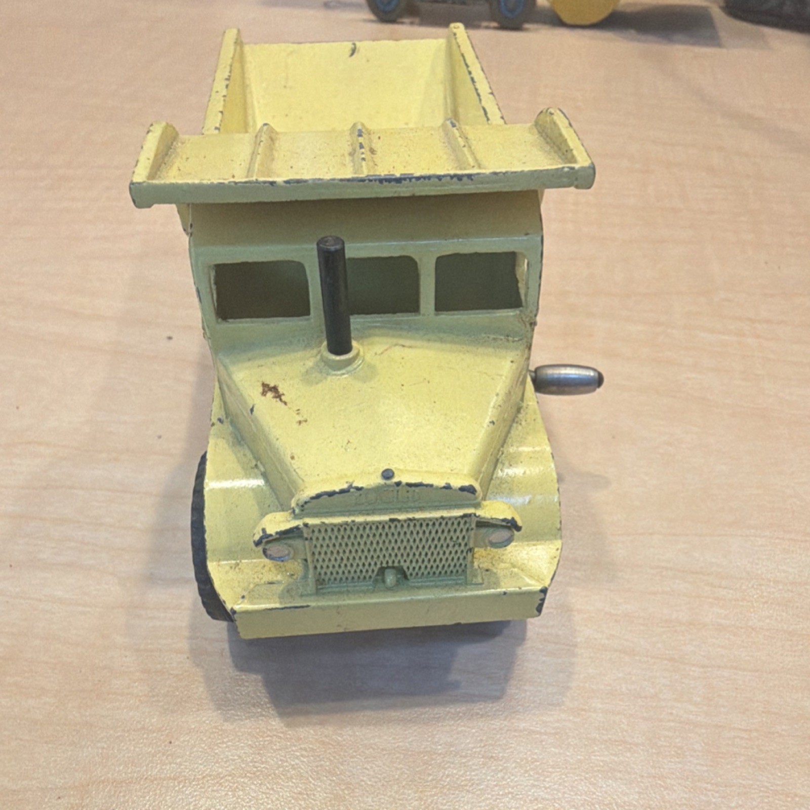 Dinky Supertoys Euclid Rear Dump Dump Truck No 965 Diecast Yellow Toy
