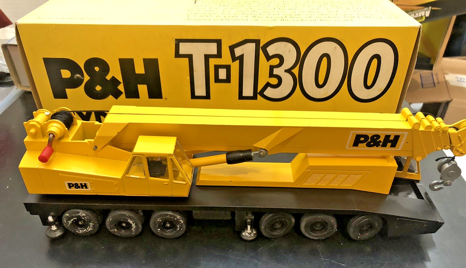 Gescha #3071 P&H T-1300 Hydraulic Truck Crane Diecast Model Boxed – Scale 1:50