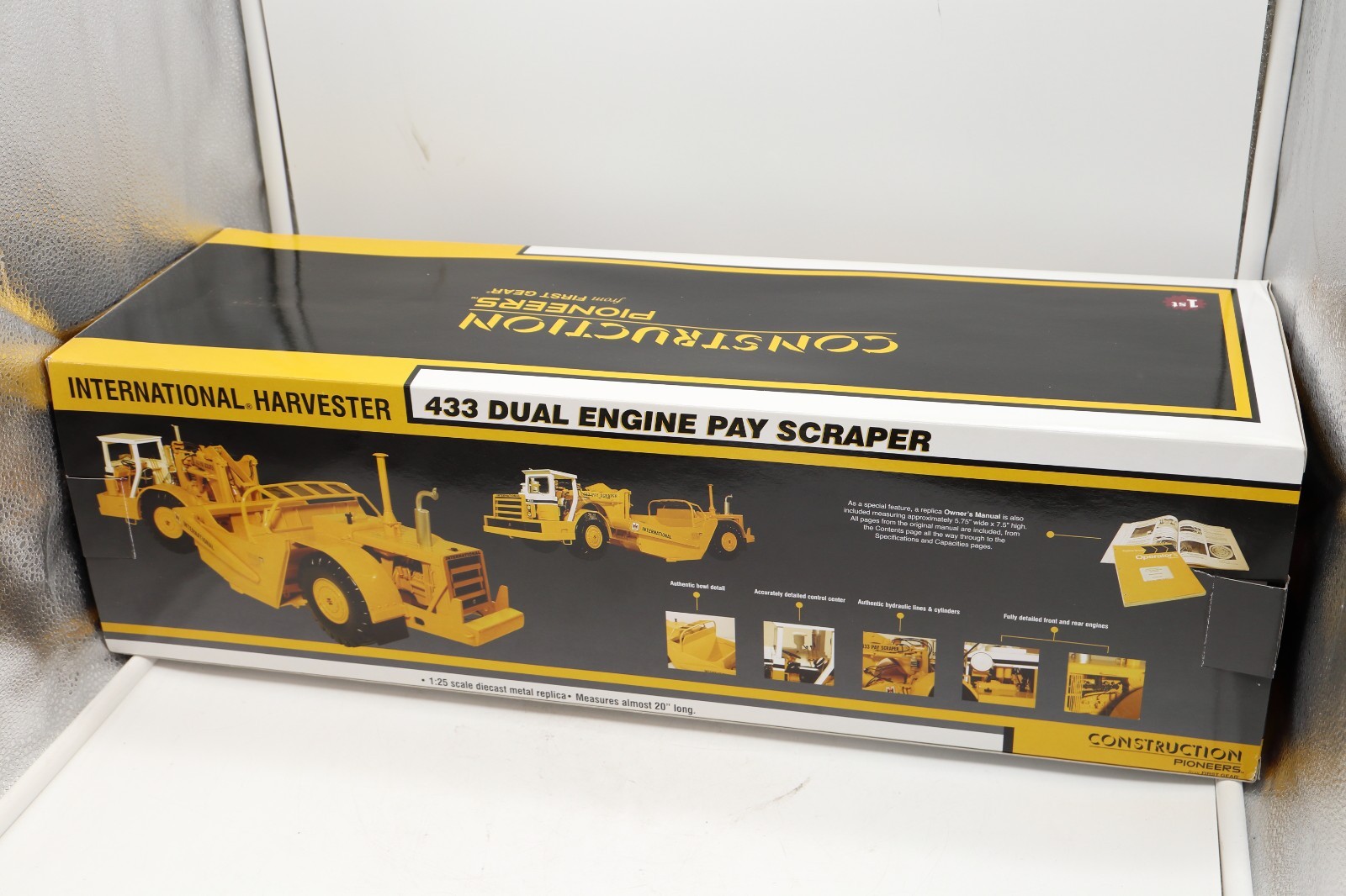 Vintage/New | First Gear International Harvester | 433 Dual-Engine Pay Scraper