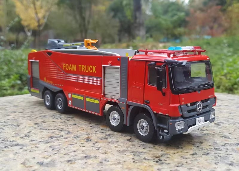 1/50 Scale Mercedes-Benz ACTROS China JieDa Foam City Fire Truck Diecast Model