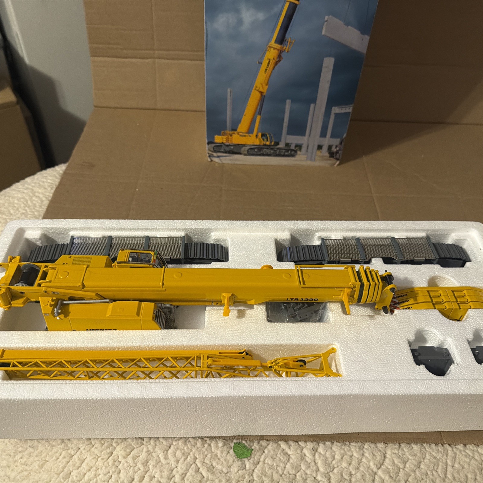 Liebherr LTR 1220 Telescopic Crawler Crane – Conrad 1:50 Scale Model #2746/0 New