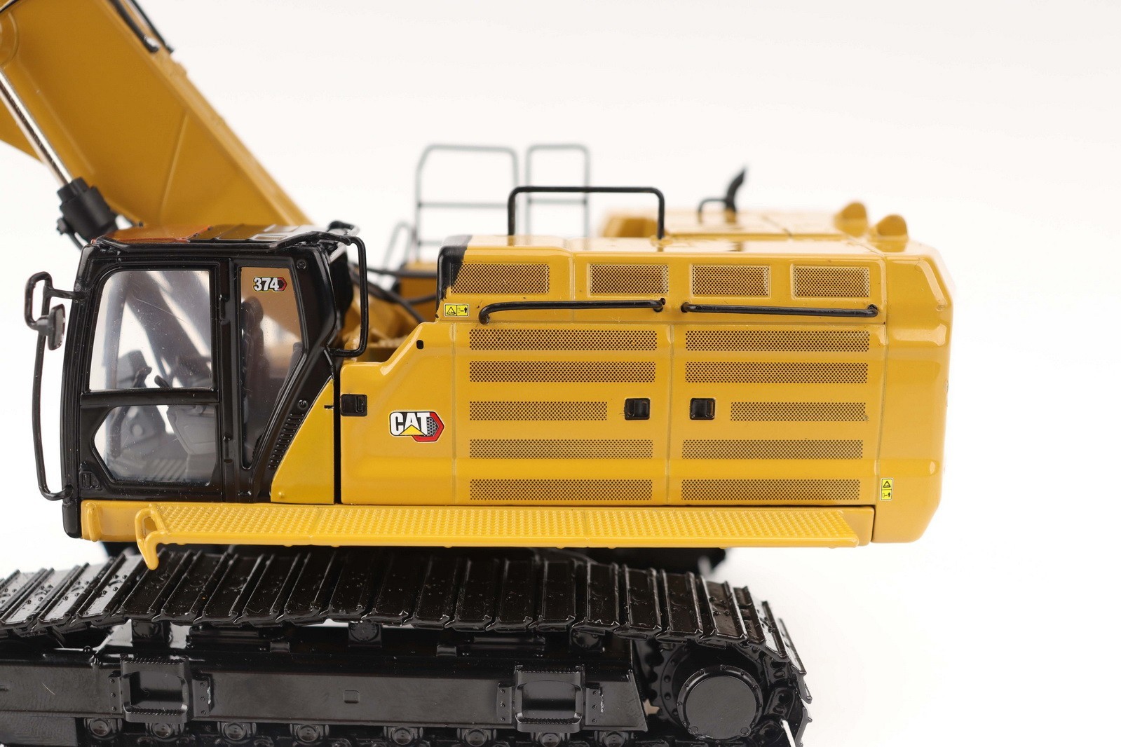 DM 1/50 Scale Cat 374 Next Generation Excavator Diecast Model 85793 Collection