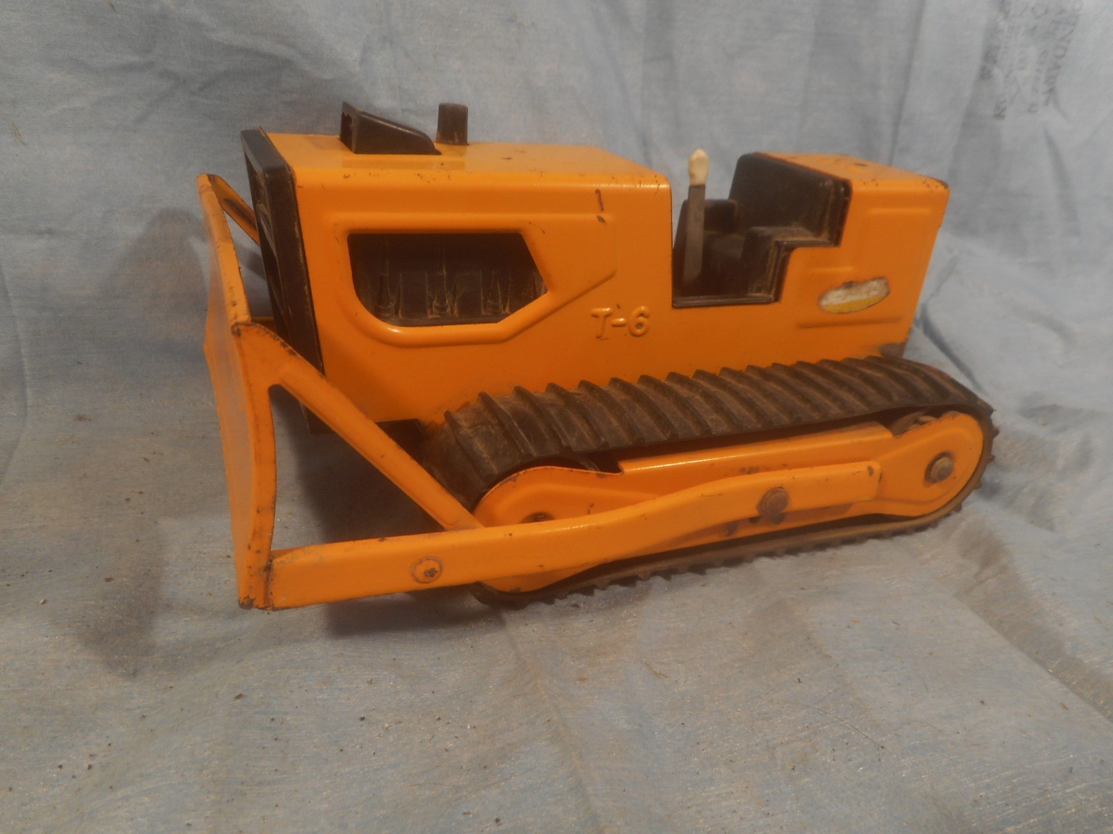 Vintage Tonka T-6 Bulldozer Yellow Pressed Steel Works Great! Made In USA Nice!