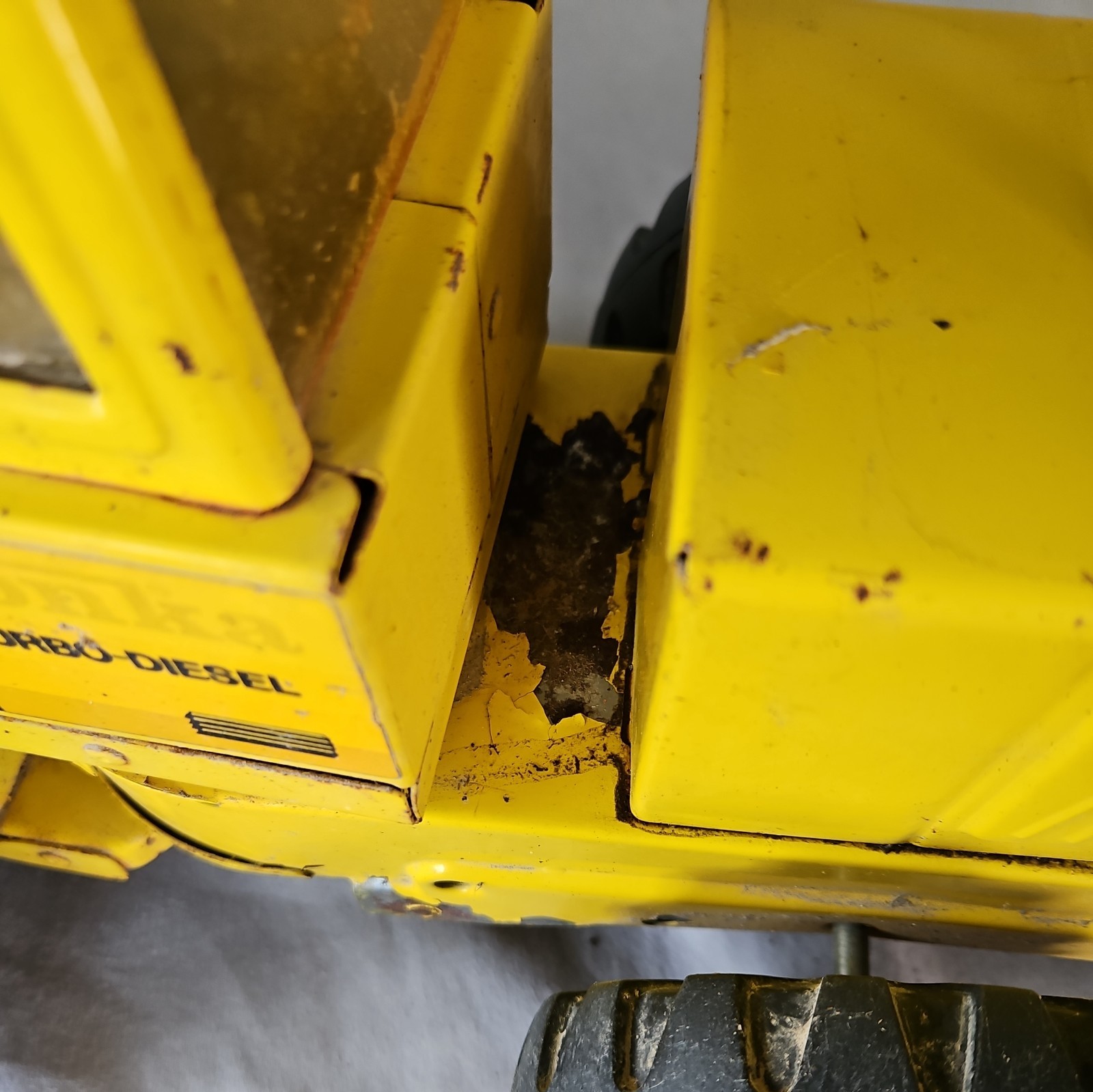 Vintage TONKA LOADER MIGHTY TURBO-DIESEL XMB-975 FRONT END BUCKET Rare Trl7