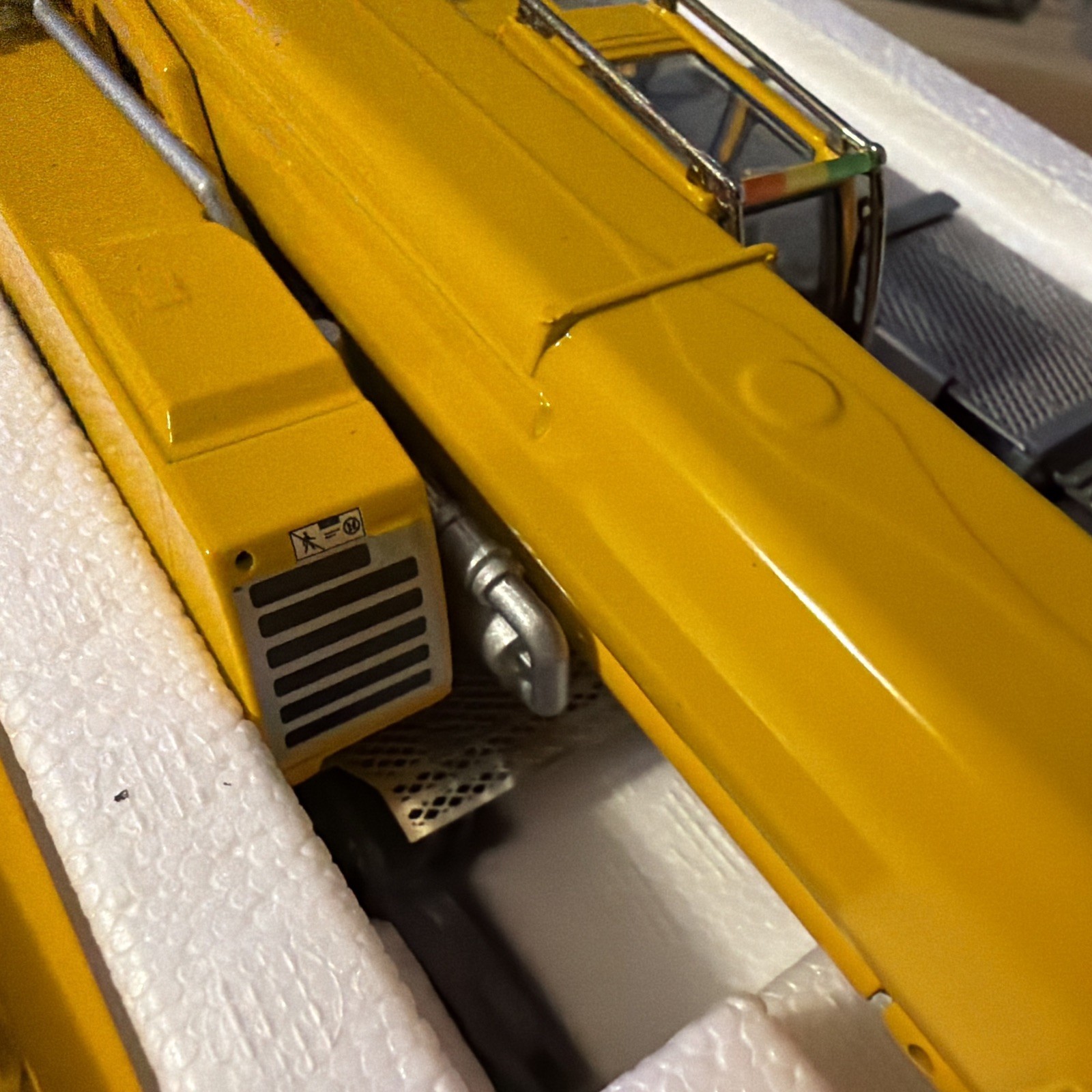 Liebherr LTR 1220 Telescopic Crawler Crane – Conrad 1:50 Scale Model #2746/0 New