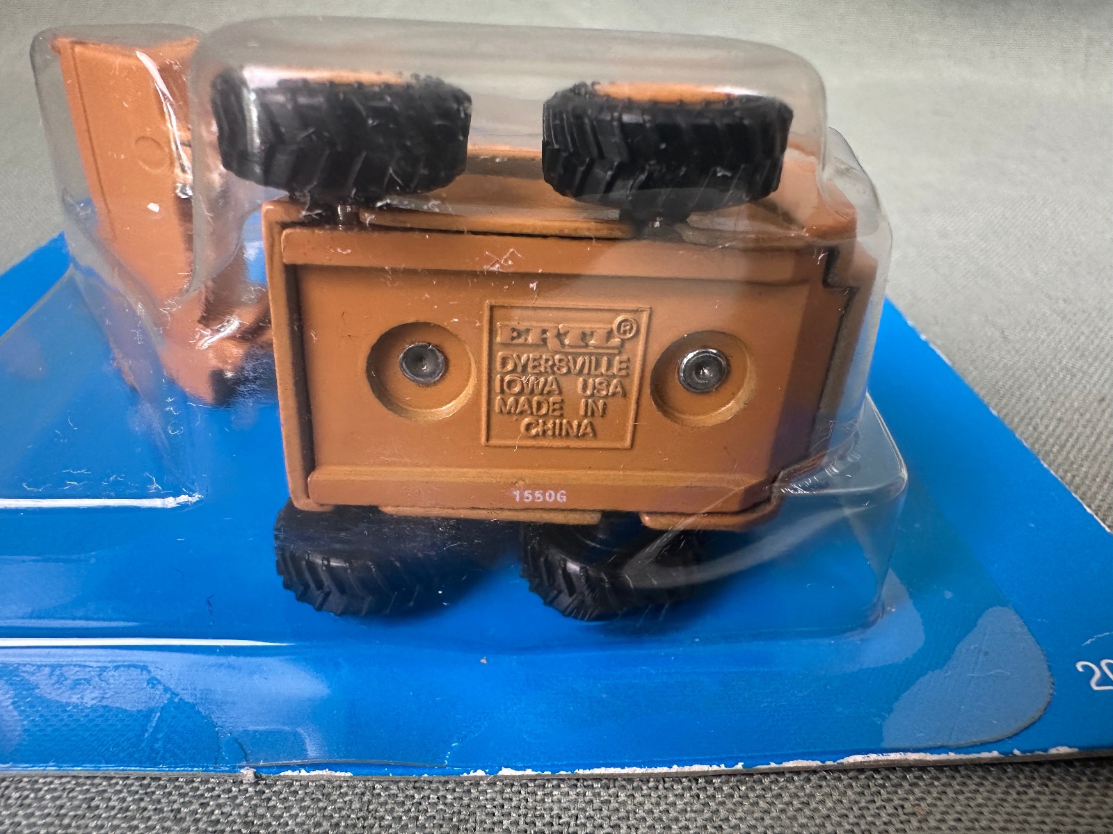 ERTL Mighty Movers Case 1845C Uni-Loader 1:50 Diecast Model 1990 NOS