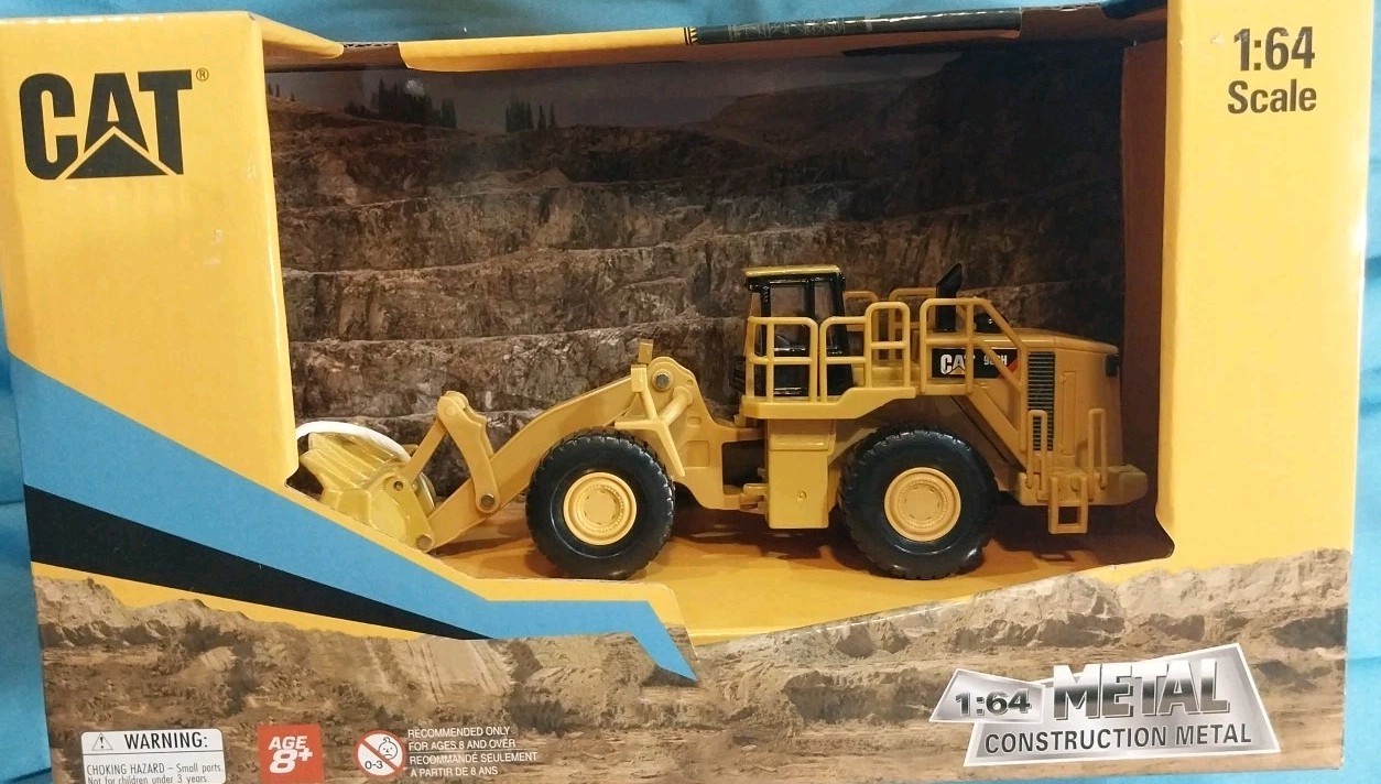 CAT Caterpillar 988H Wheel Loader 1:64 Diecast Model – Diecast Masters – 85698B
