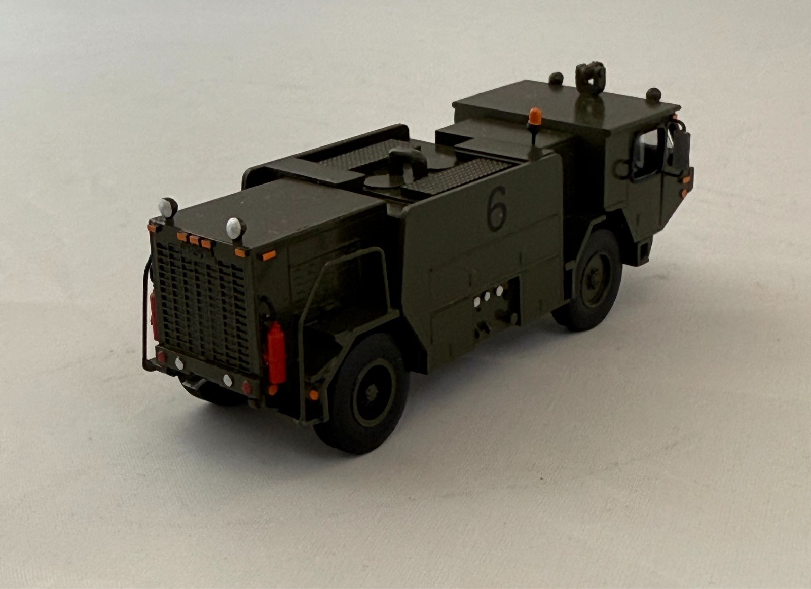 HO 1/87 Oshkosh P19 – Military Firefighter – Ready Made Resin Model