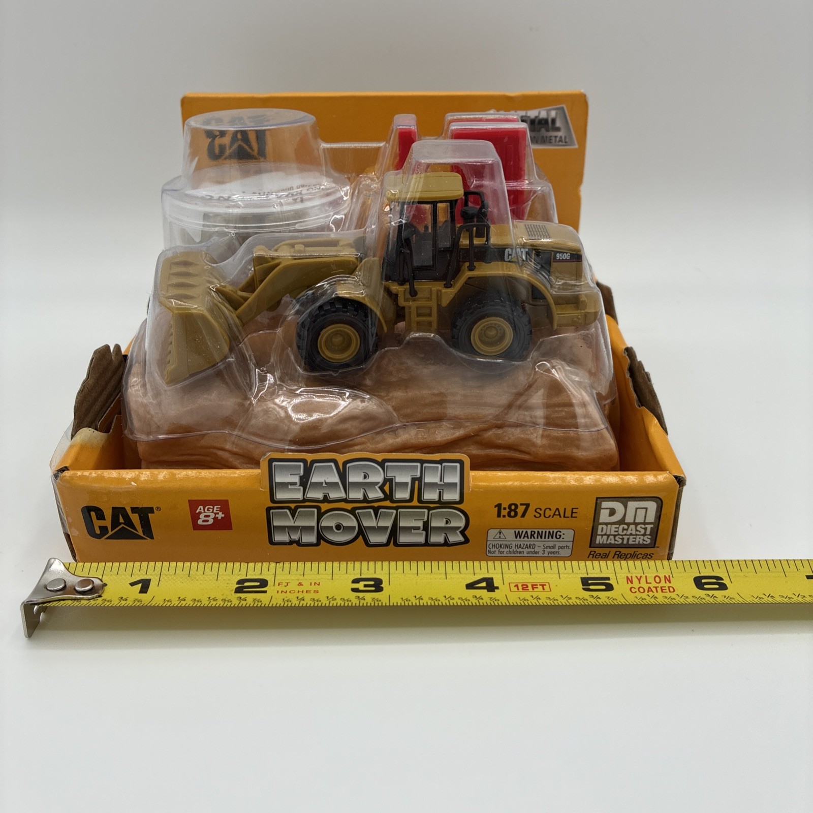 CAT Diecast Masters 1/87(HO) CAT 950G Wheel Loader with Construction Accessories