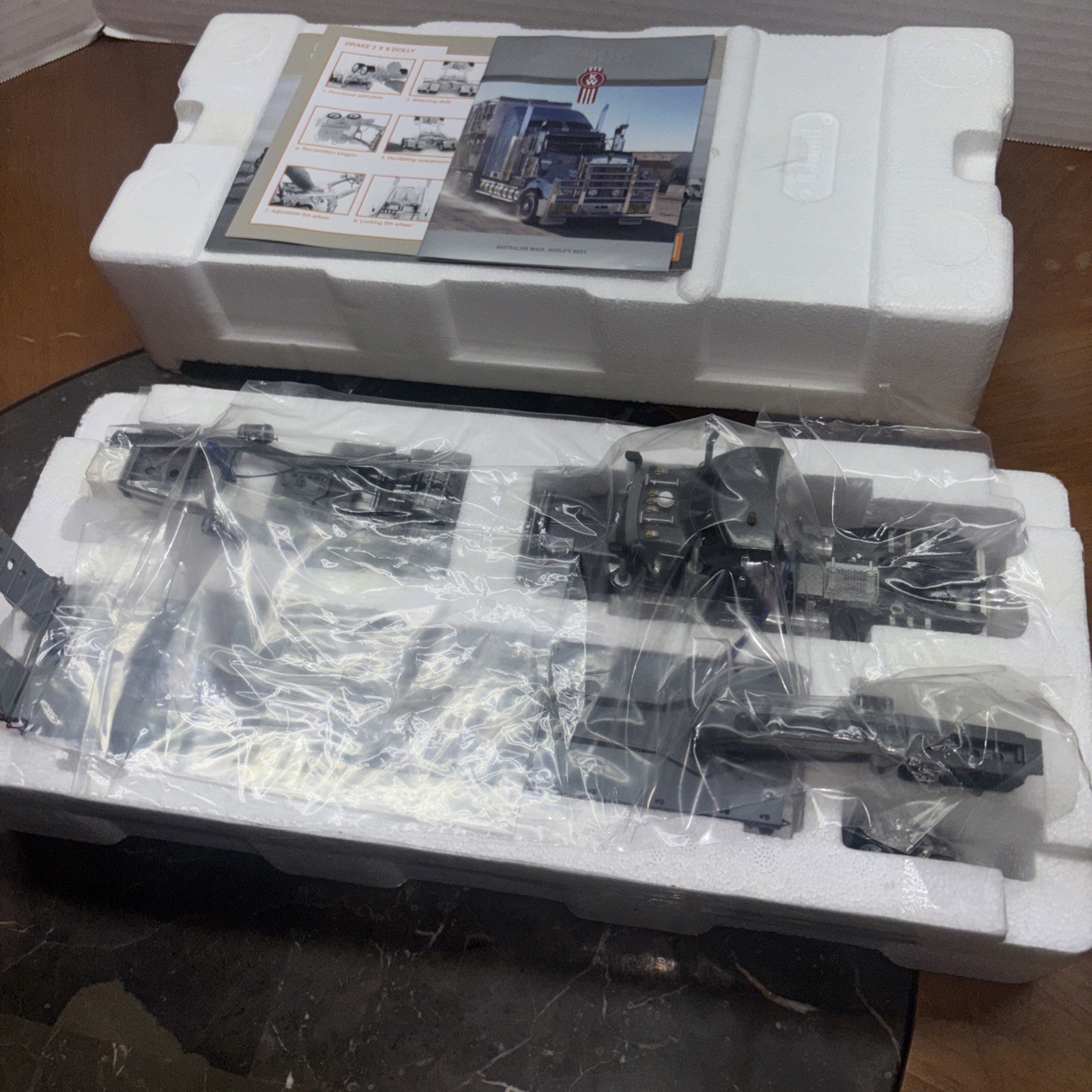 Twh 1/50, Drake, Kenworth T908 Prime Mover With Drake 2×8 Dolly 4×8 Swingwing