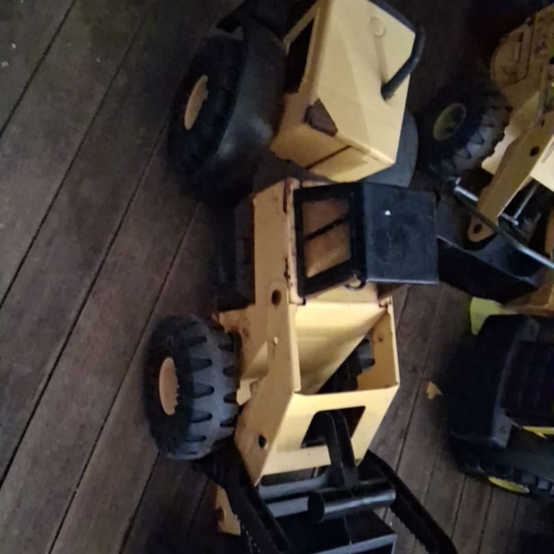 Vintage Tonka Mighty Turbo Diesel XMB-975 Pressed Steel Front End Loader Yellow
