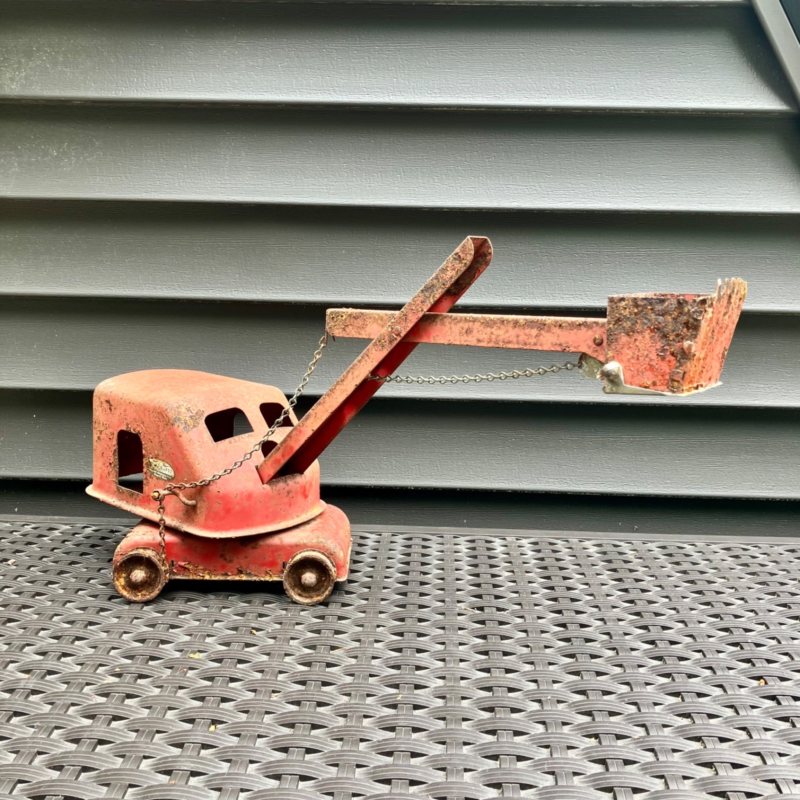 Vintage 1960’s Tonka Toy Red Metal Excavator