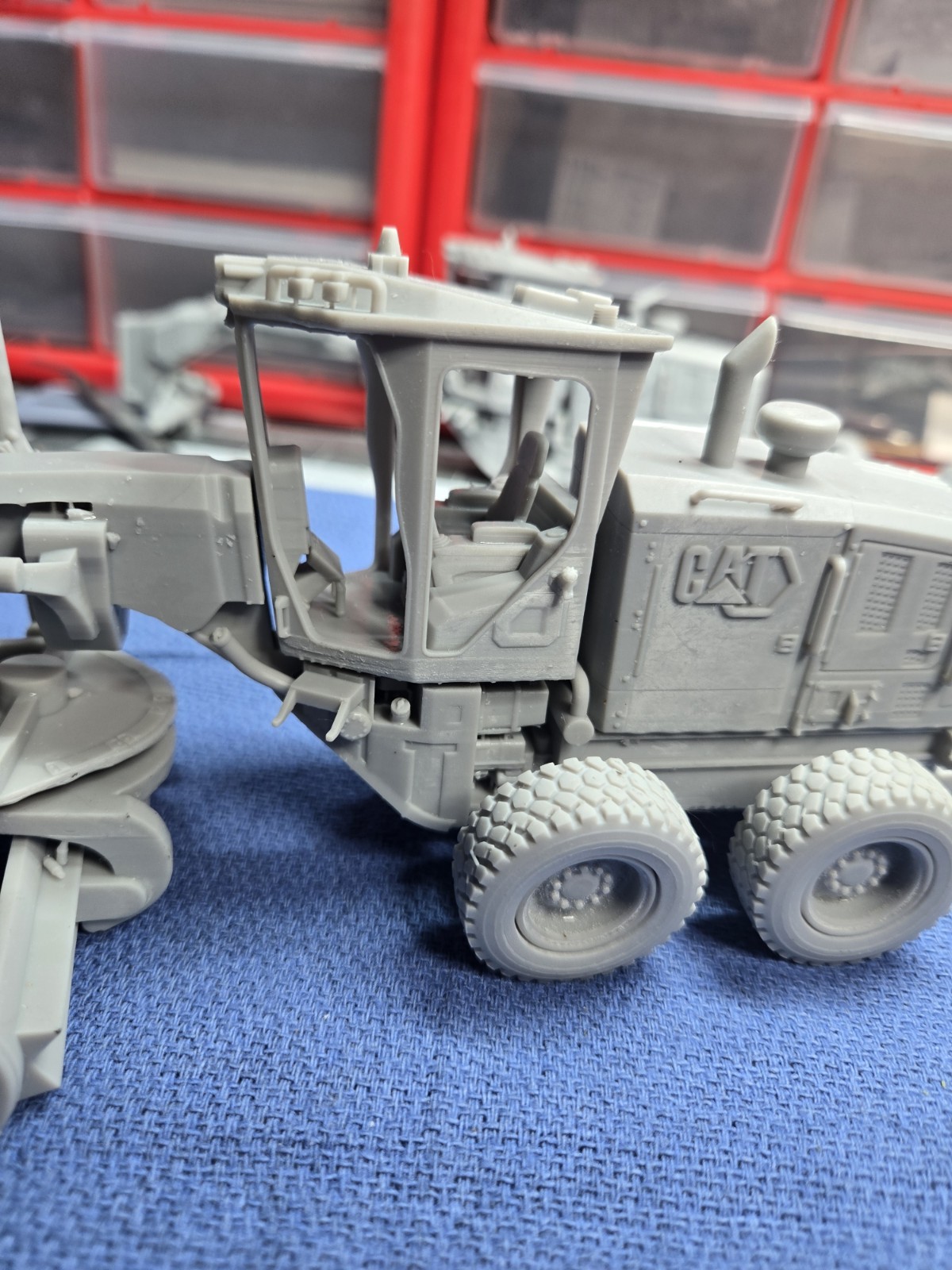 150 Grader 1-25 Scale
