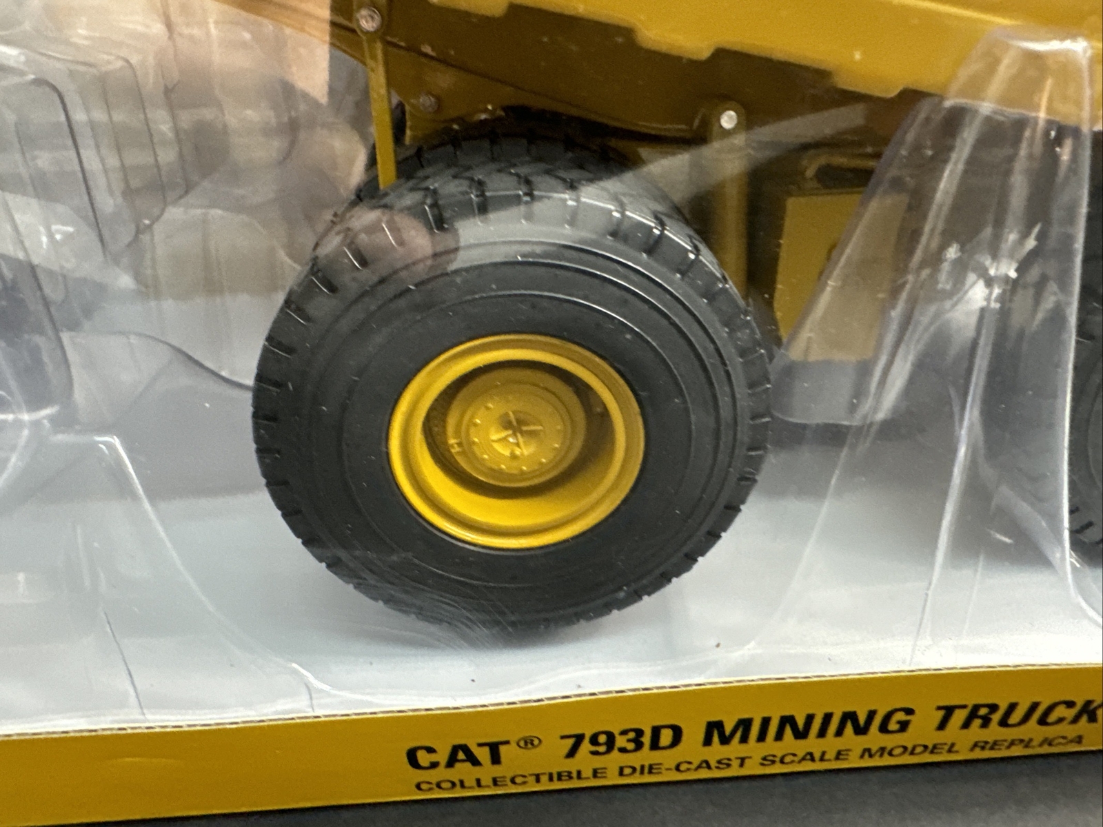 NORSCOT CATERPILLAR CAT 793D 1:50 SCALE MINING QUARRY TRUCK 55174 T124