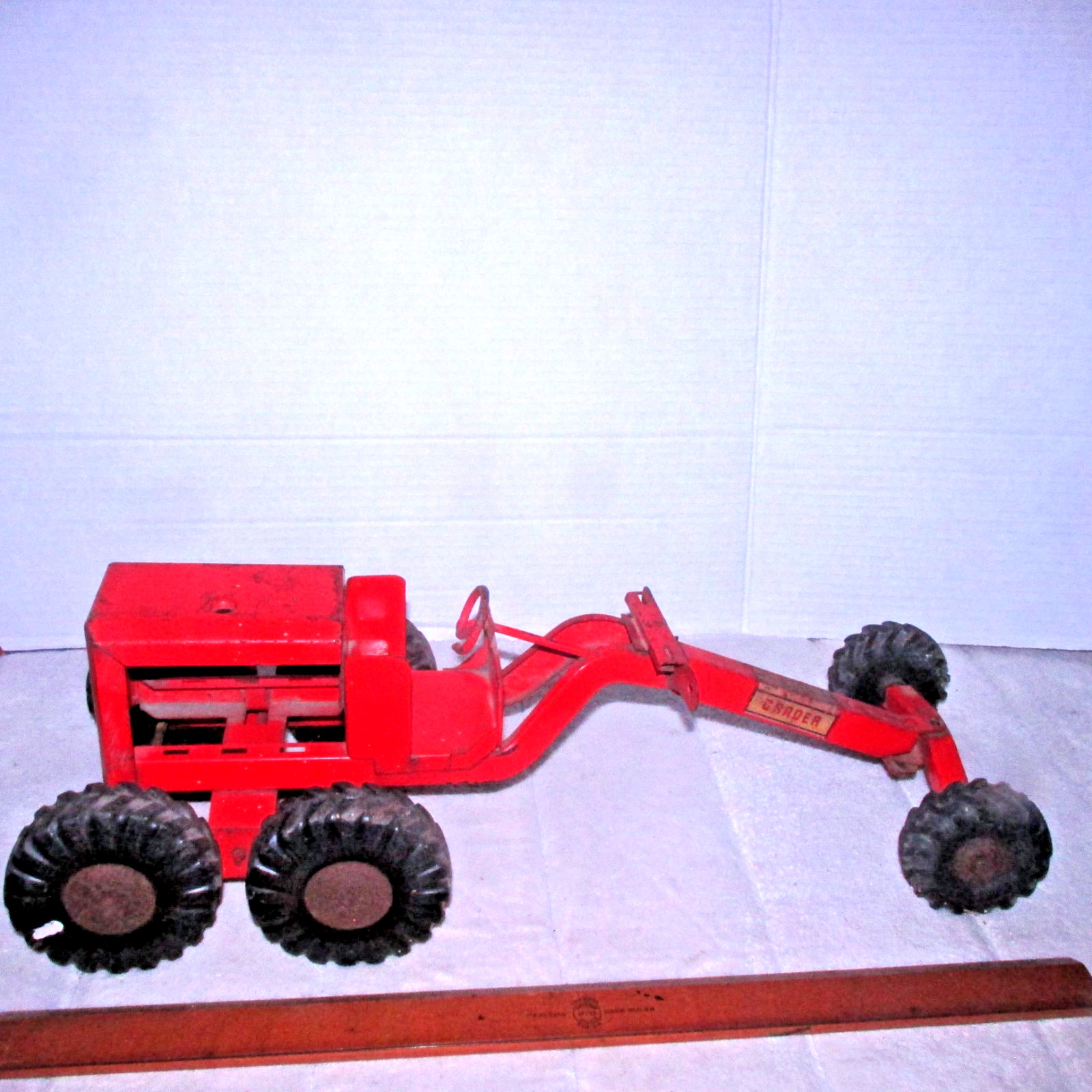 Vintage Orange Pressed Steel STRUCTO Road Grader Parts or Repair USA 19″L