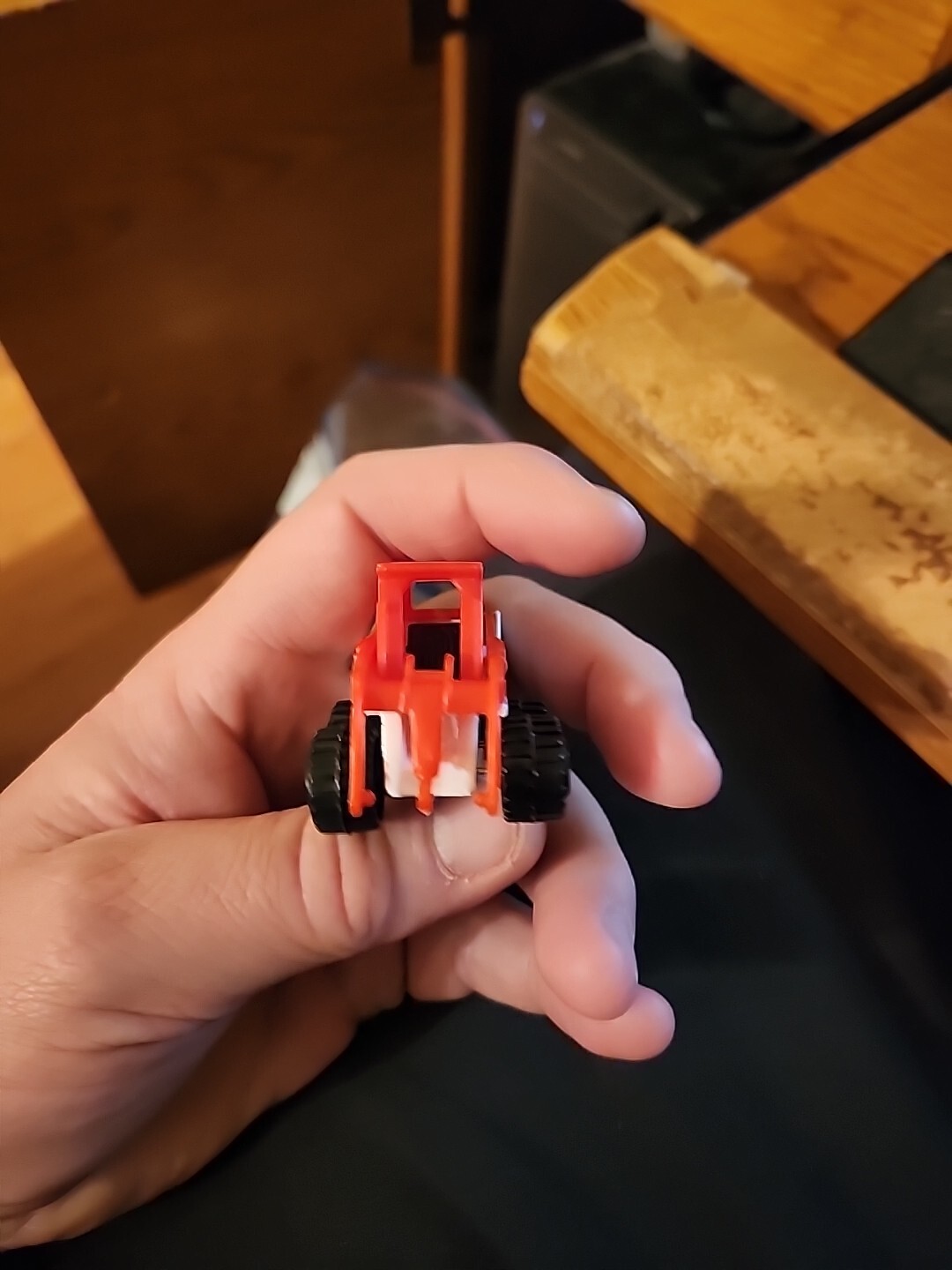 DIECAST SKID STEER LOADER White Red Miniature Motor Max 2.5″ No Bucket