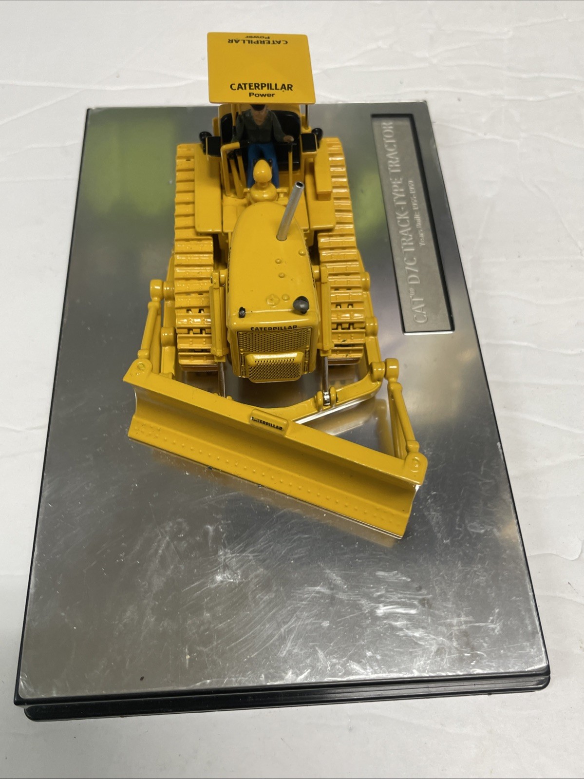 Diecast Masters 1/50 CAT Vintage D7C Track Type Tractor Dozer (85577) Sold As Is