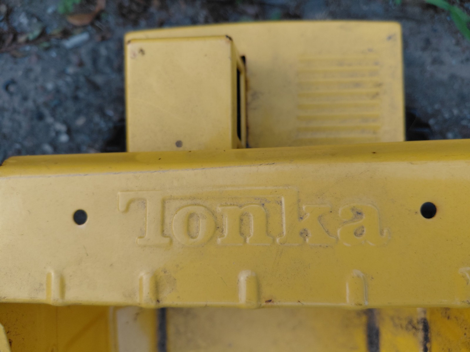 Tonka Yellow/Black Diecast Dump Trucks Construction Vehicles