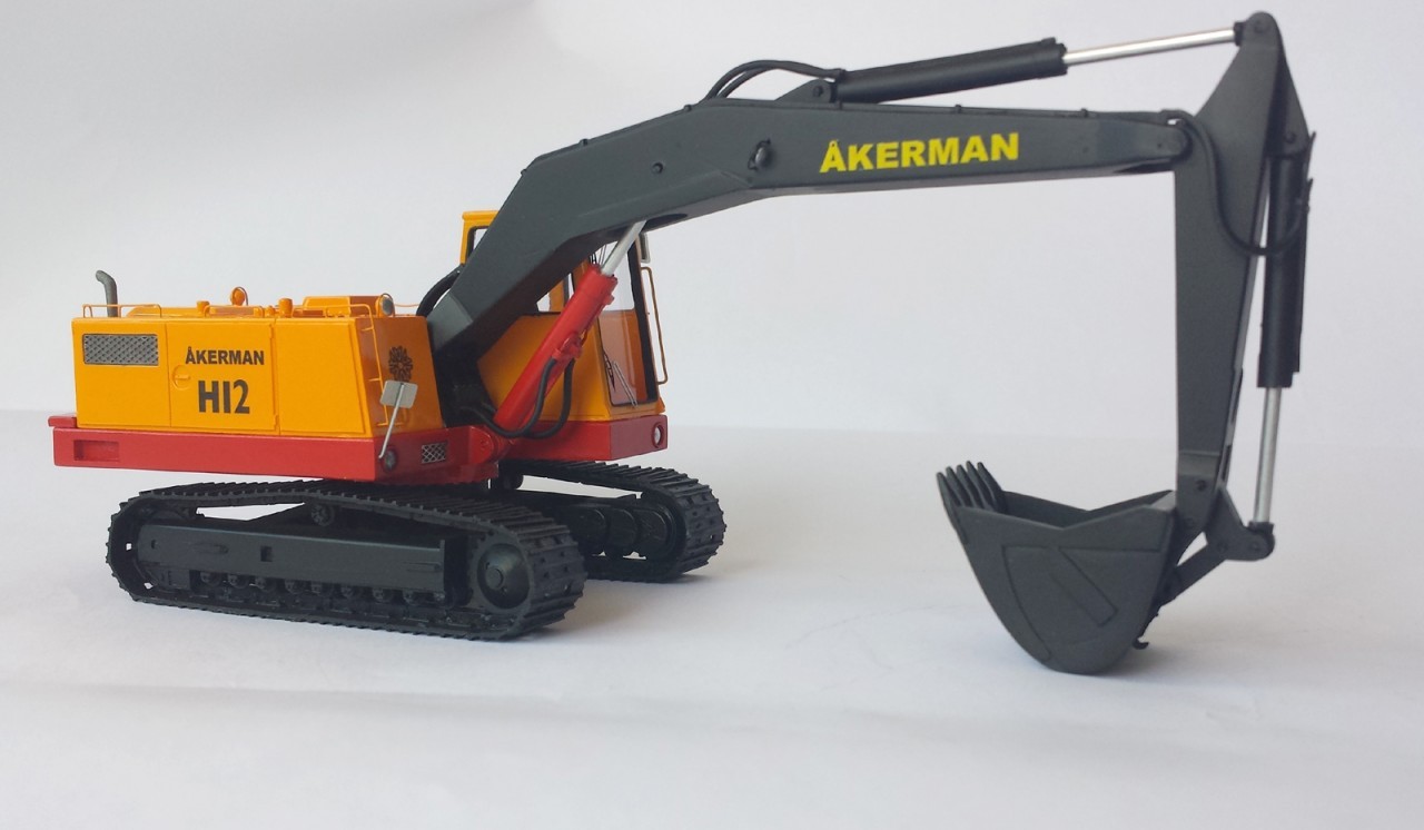 1/50 Excavator Akerman H12 – High Quality Resin KIT by Fankit Models