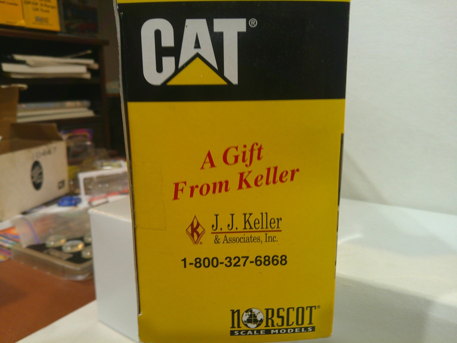 Norscot CAT GP25K Lift Truck J.J. Keller 1:25 Scale Yellow Sealed Fair Box