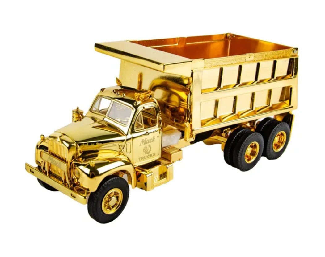 1960 Mack B-61 Dump Truck Gold Edition First Gear 1:34 Scale Model #19-2678 New
