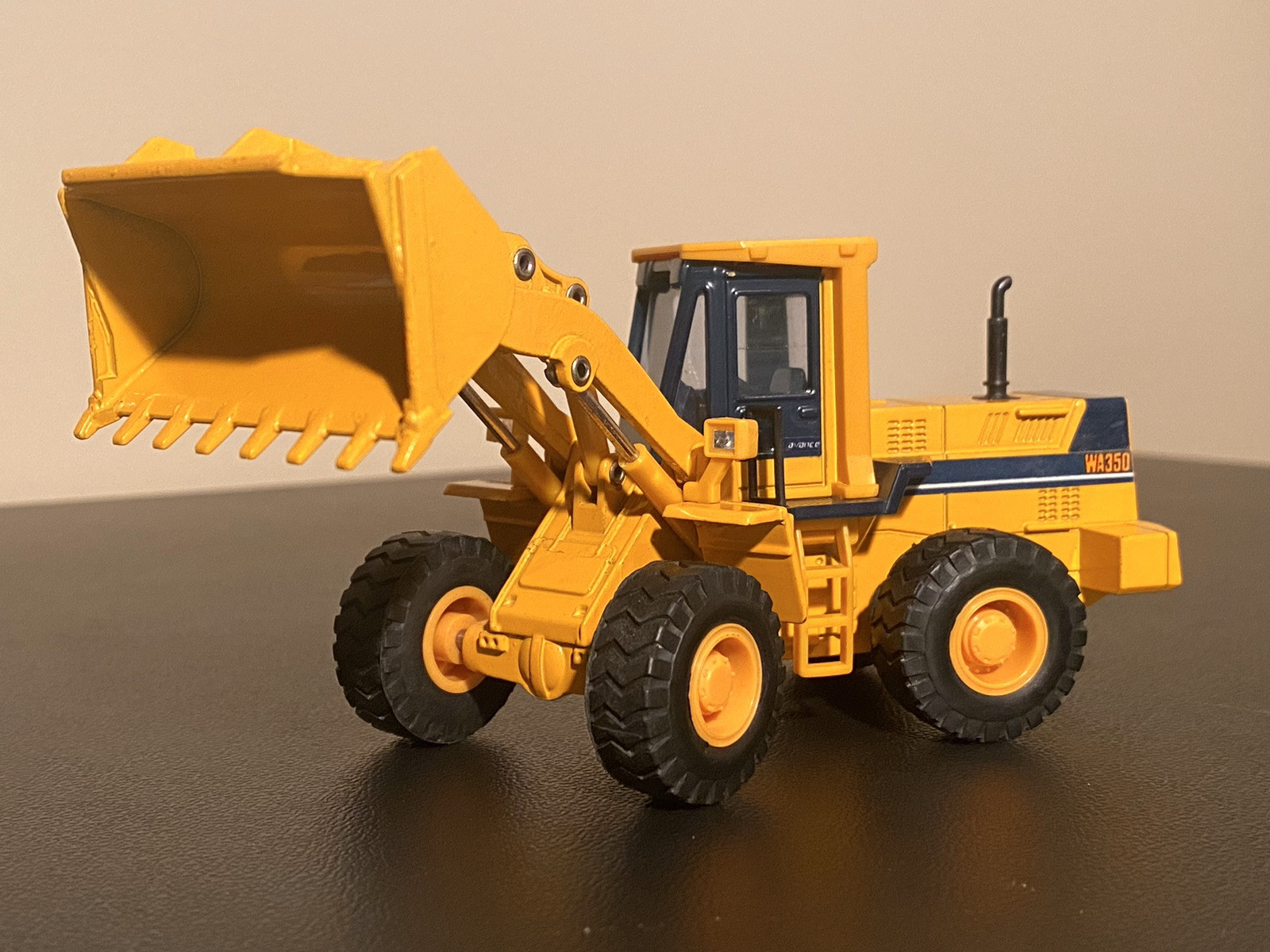 RARE Shinsei **K-003** (NOT #615) 1/50 diecast Komatsu WA350 Wheel Loader v1.0
