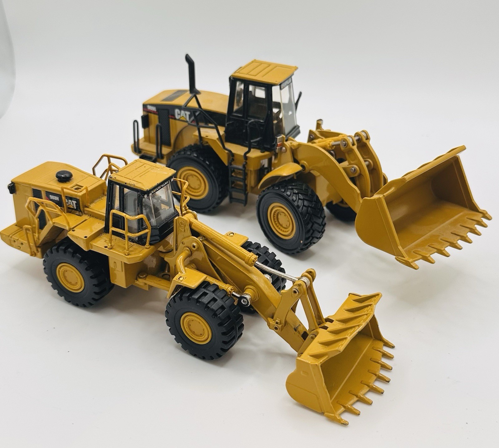 CAT 980G (1:50) and 988H (1:64) Wheel Loaders By Norscot