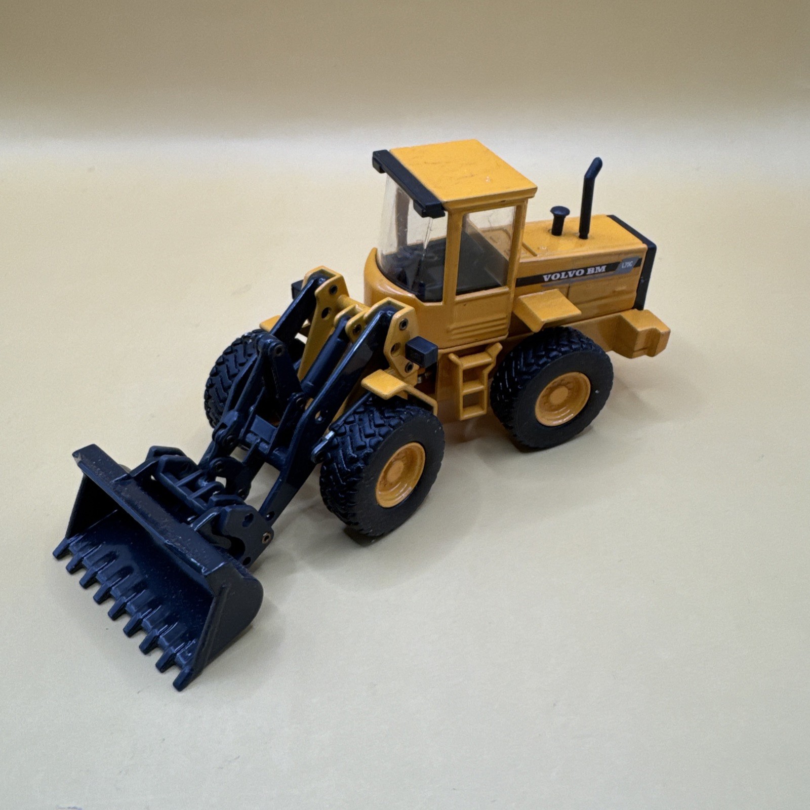 Joal Compact Volvo BML70C Ref. 181 1:50 Scale Diecast Metal, For Ages 14 & Up