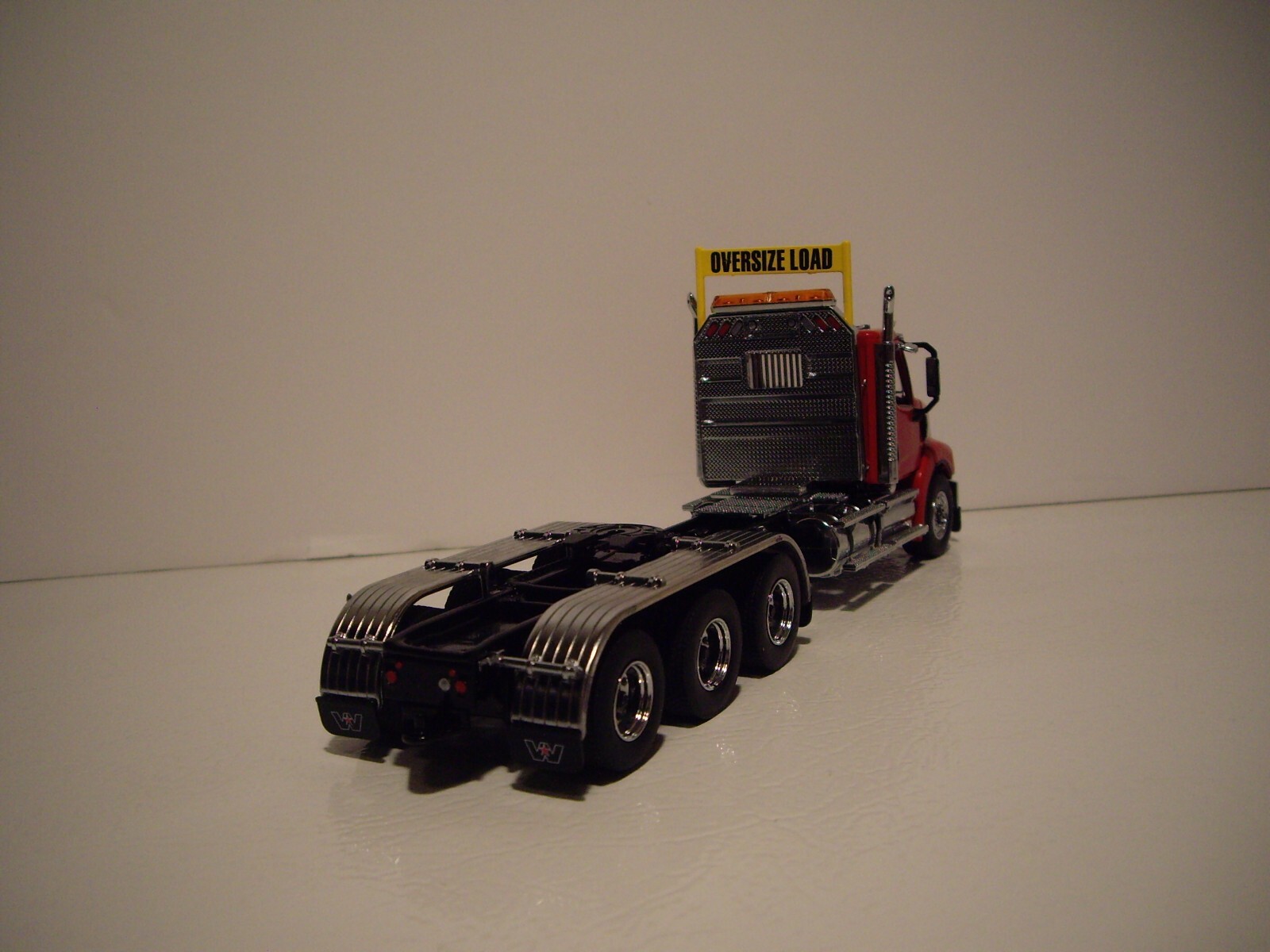 DIECAST MASTER 1/50 VIPER RED TRI-AXLE WESTERN STAR 49X SB SAME AS FIRST GEAR