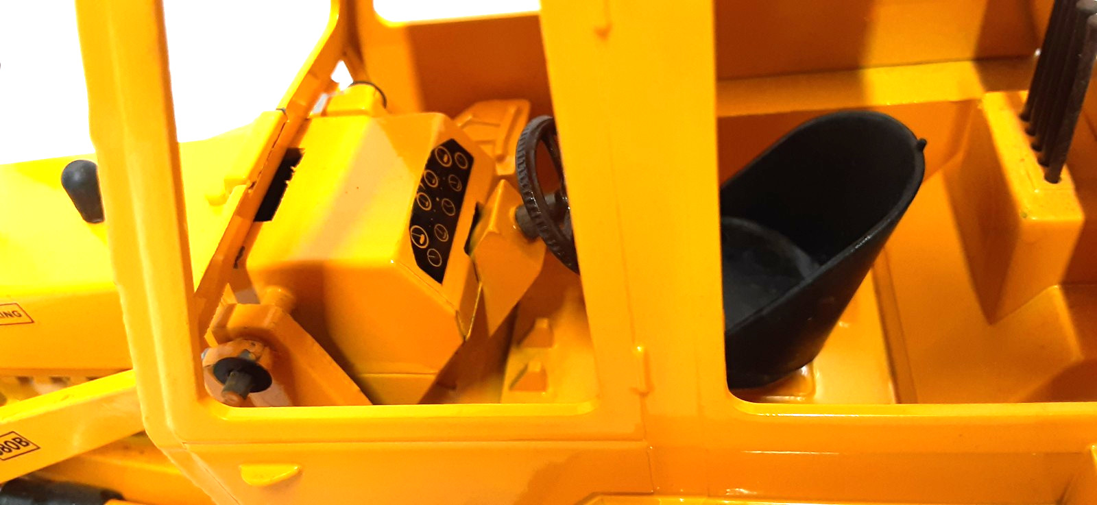 Vintage Case 580B Construction King Loader Backhoe 1:16 – Gescha – W. Germany
