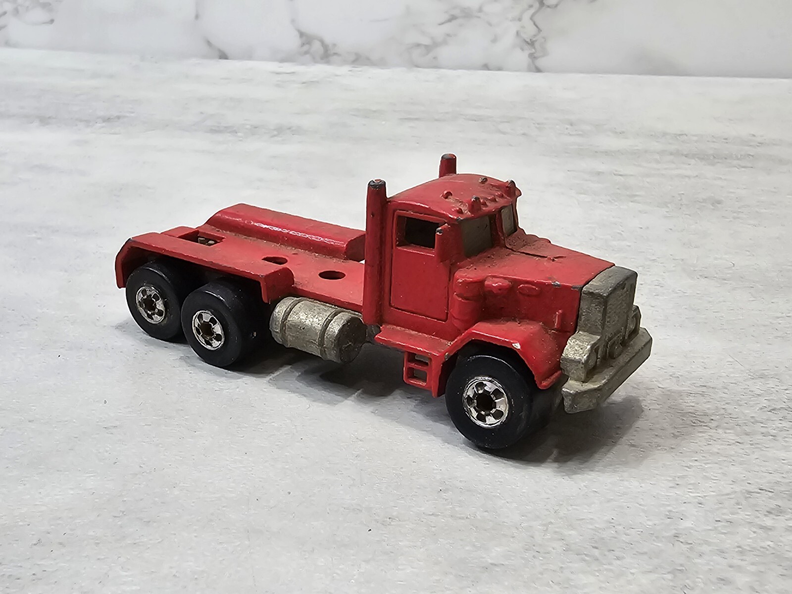 Hot Wheels Vintage 1979 Malaysia Peterbilt Semi Tractor Trailer Truck Hauler Cab