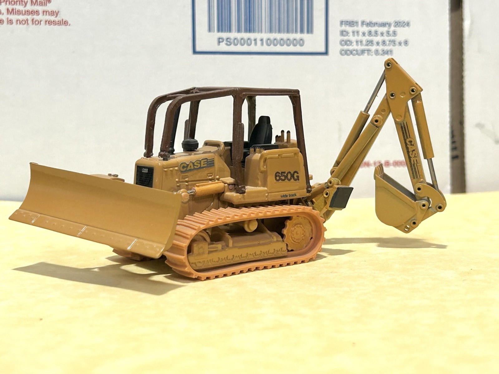 ERTL 1/50 Scale Custom Case “650G” Wide Track-Angle Dozer w/Backhoe Attachment!