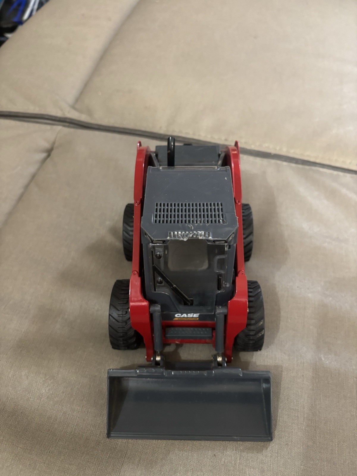 CASE SV340 1/16 Skid Steer Loader Red Gray Black Plastic Model