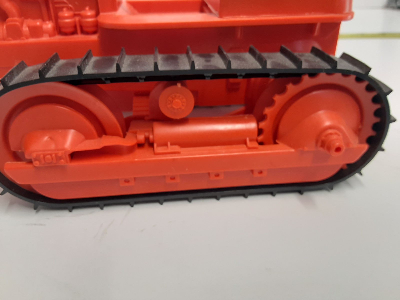 Vintage Allis Chalmers HD-5 Diesel Crawler Product Miniature Plastic Toy 8″