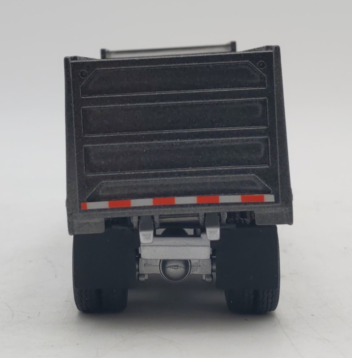 Conrad 1:50 Die-Cast Black International 5600 Dump Truck LN