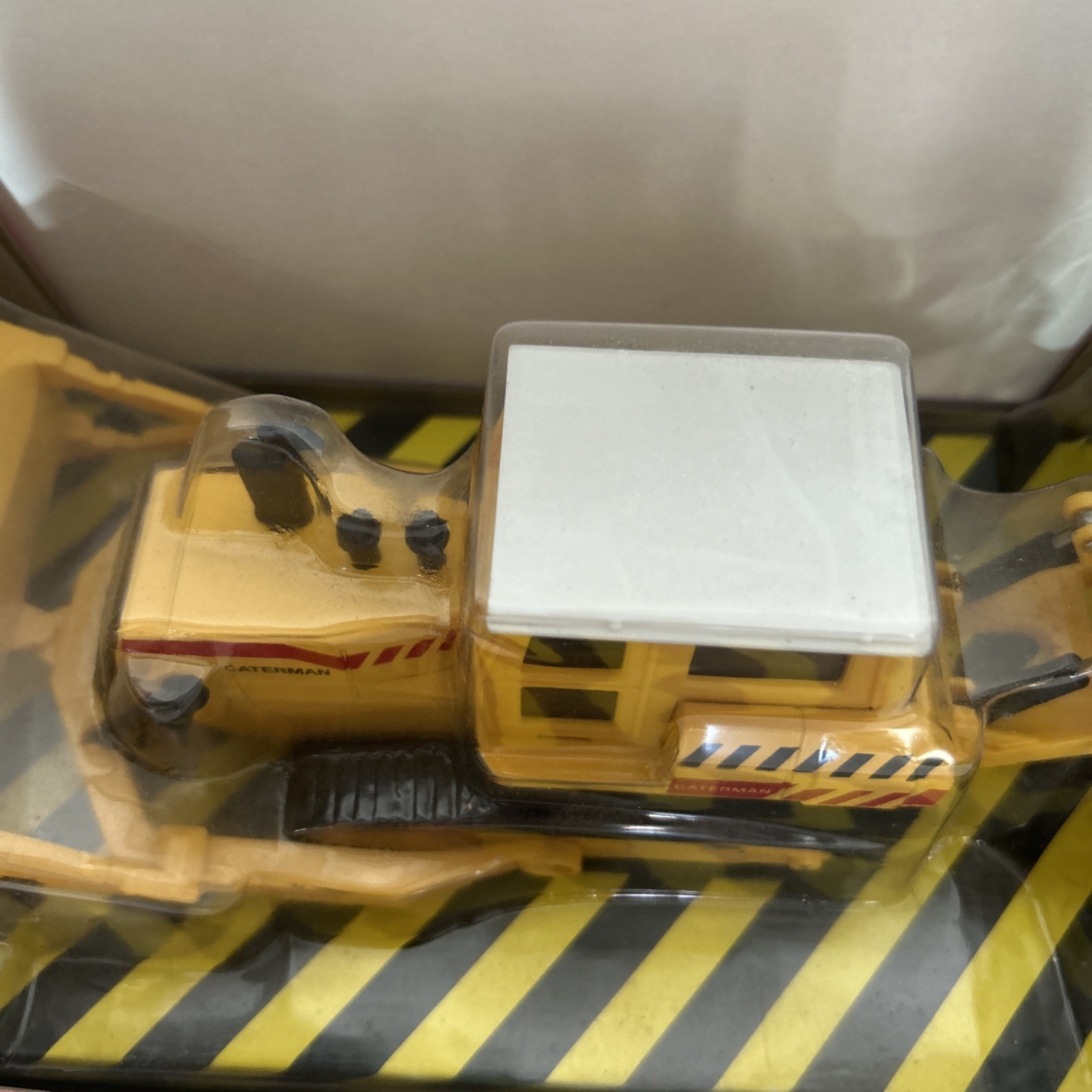 Earthmover Caterman crawler diecast, movable parts box 12