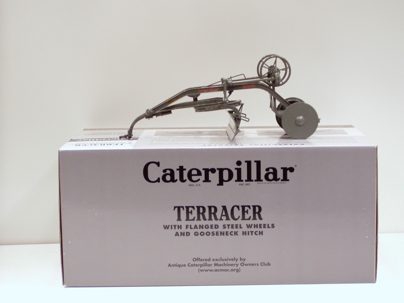 Caterpillar No.1 Terracer “GRAY” – 1/16 – Spec Cast #CUST1130