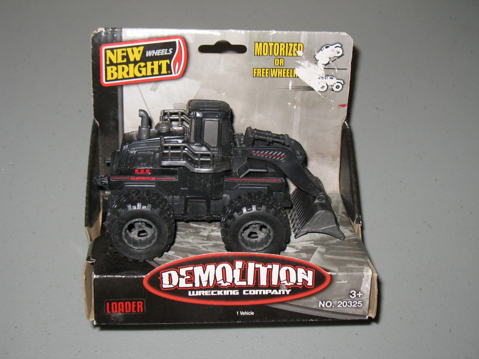 New Bright Wheels Demolition Wrecking Company Construction Loader 20325 battery