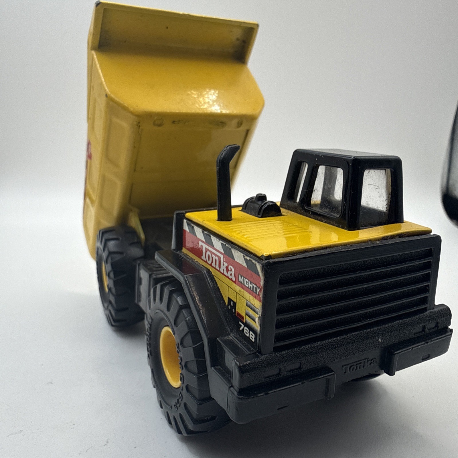 Vintage 1998 Hasbro Maisto Tonka Mini Mighty Dump Truck 768