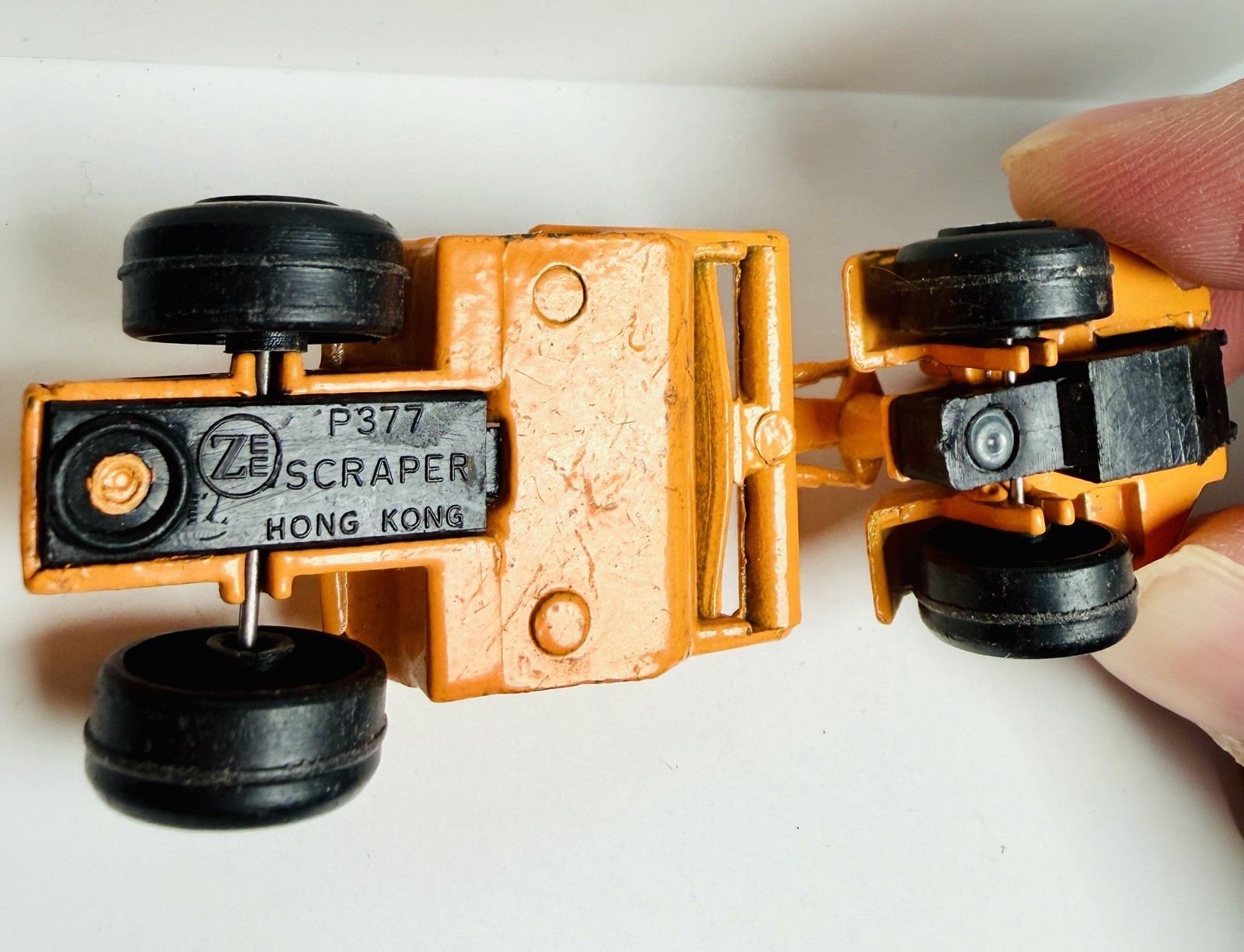 1979 Zee Toys P377 Scraper Construction Work Heavy Equipment Yellow 1:64 Diecast