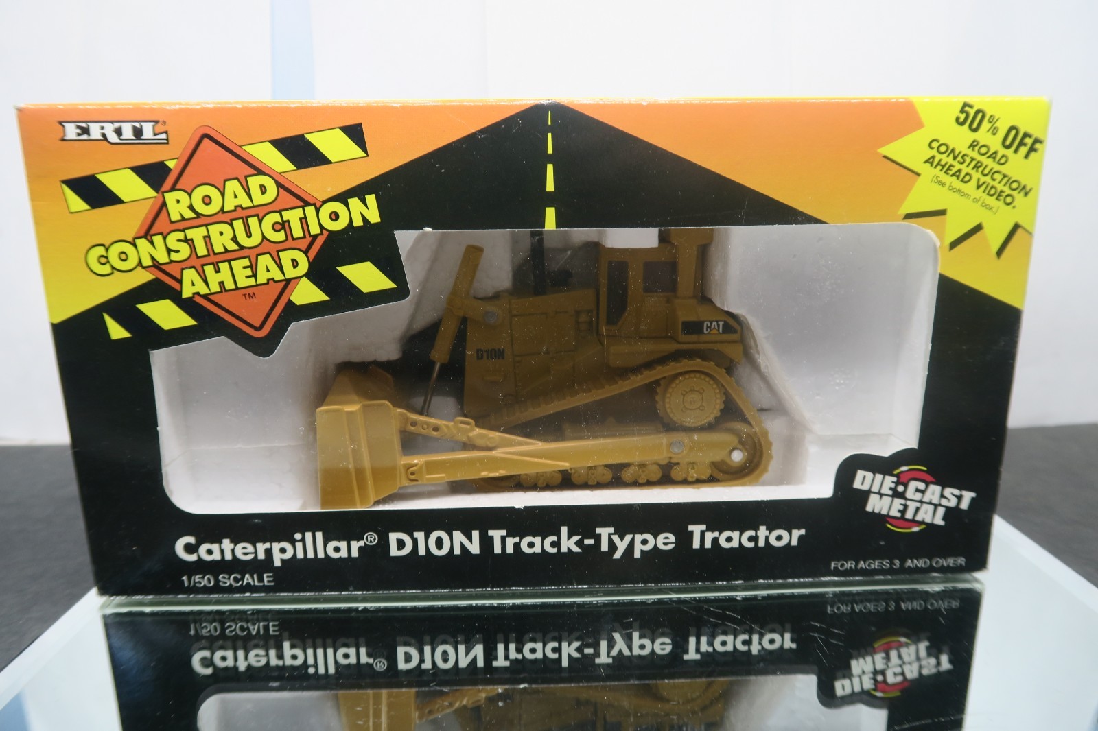 1995 ERTL 1/50 SCALE CATERPILLAR D10N TRACK-TYPE TRACTOR IN FACTORY SEALED BOX!