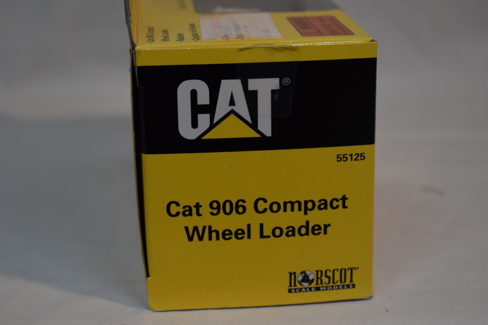 Norscot 1:50 Cat 906 Compact Wheel Loader 55125