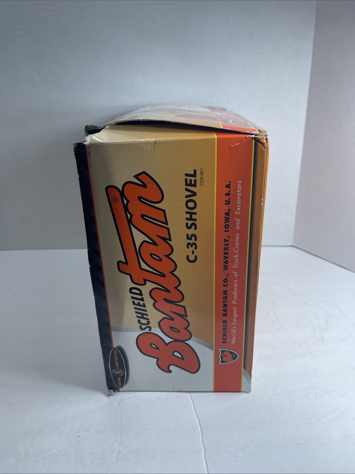 Schield Bantam Company C-35 Shovel 1:25 Die-Cast Orange Highly Detailed Replica