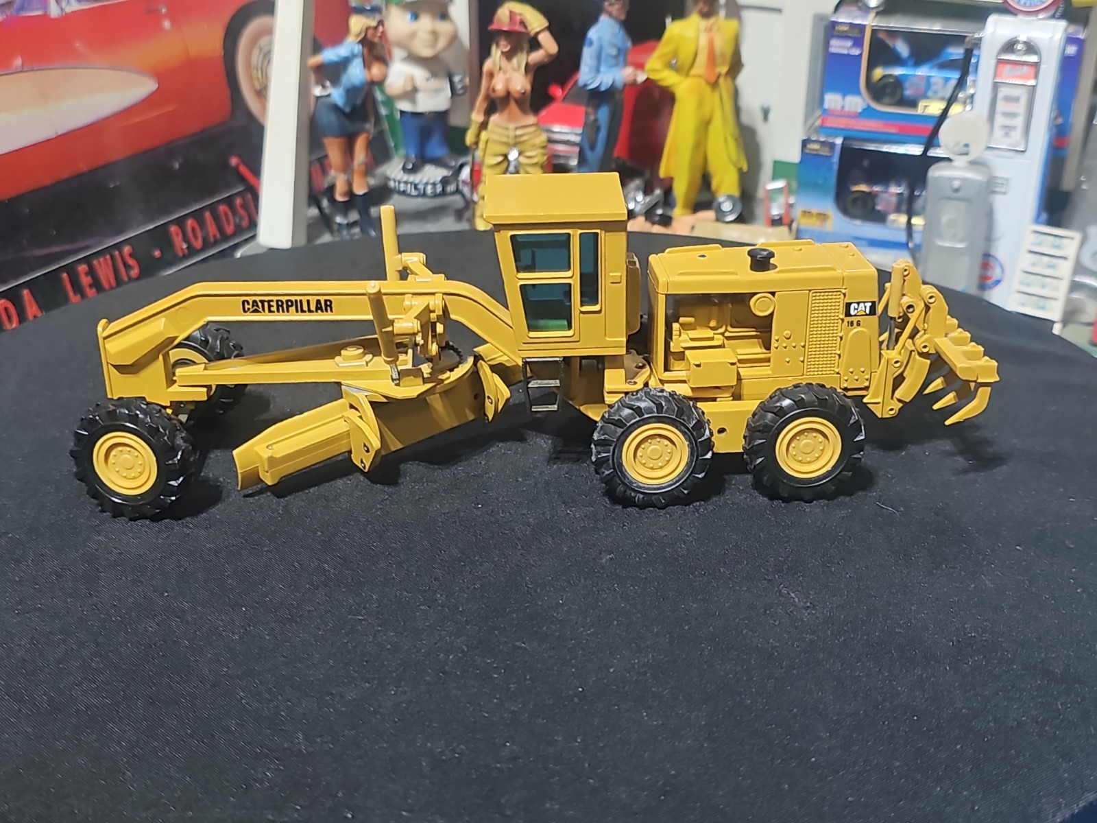 VINTAG NZG 387 Caterpillar CAT 16G Motor Grader 1/50 SCALE LIMITED EDITION NICE