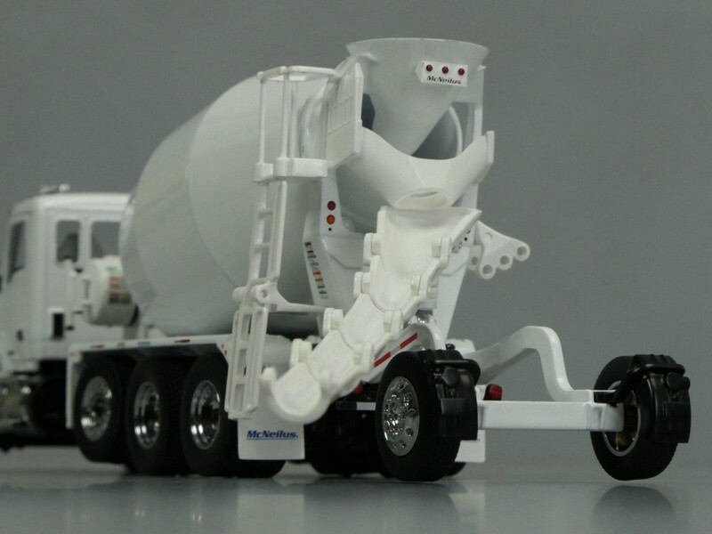 1/50 DM T880SFFA MC Cement Mixer Truck Construction Machine Diecast Model Gift