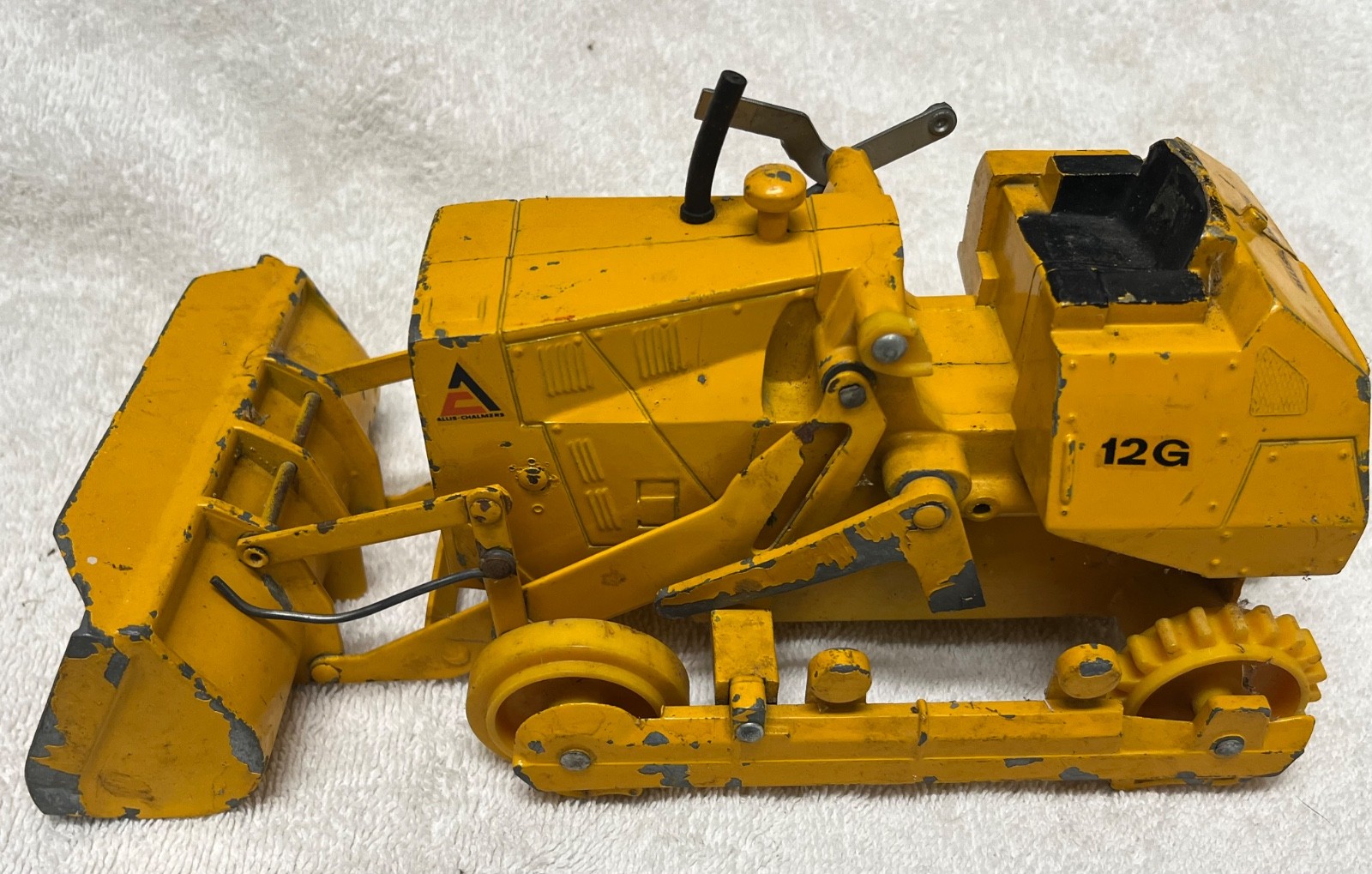 Vintage 1960’s Allis Chalmers Bull Dozer 12G Toy Metal Bulldozer