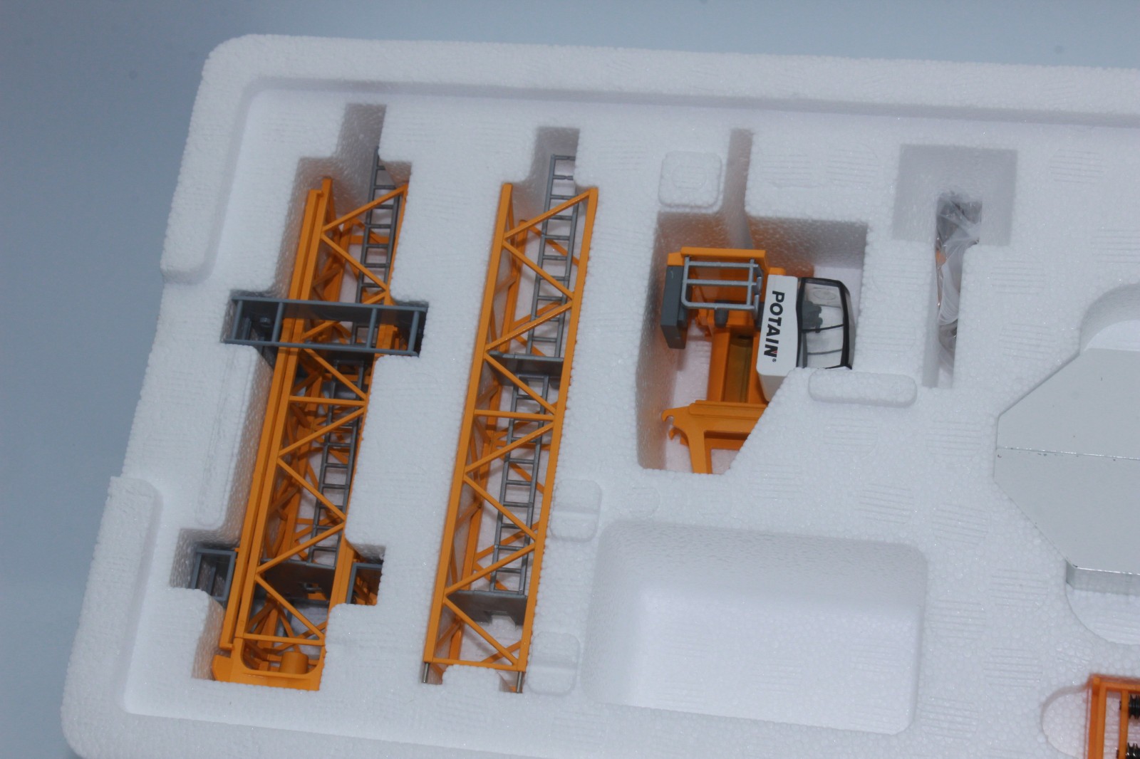 Conrad 2028 Potain MDT 389 Tower Crane 1:87 H0 New With Box