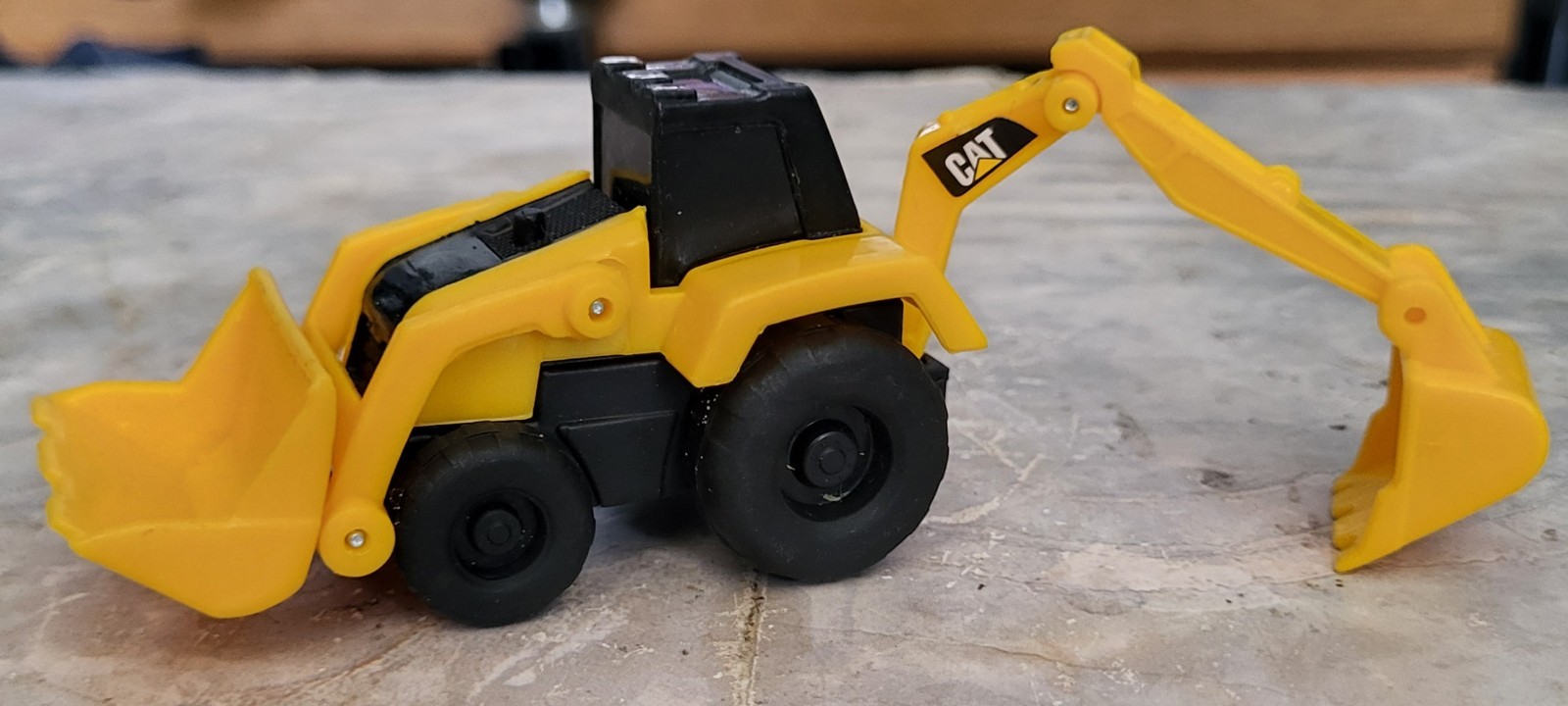 CAT Construction Toys, Little Machines Mega Set – 27+ Pieces